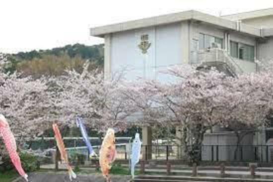 中学校 豊川市立西部中学校