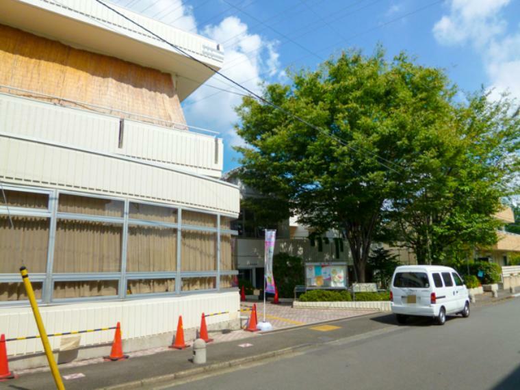 図書館 光図書館・公民館