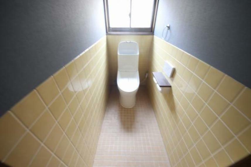 タイルのデザインがお洒落な使いやすいトイレ！