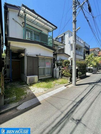 現況写真 ・現有建物は手入れ済みなので自己使用、賃貸にも使用可能・駐車場は道路側庭に軽乗用車1台（要車種確認）駐車可能です・令和5年6月まで123,000/月で賃貸実績あります