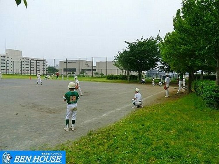 公園 元宮さわやか公園 徒歩14分。