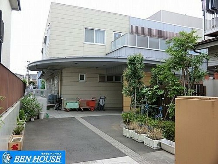 幼稚園・保育園 よつば保育園 徒歩9分。近くに保育施設が点在しているので、お仕事帰りのお迎えもスムーズです