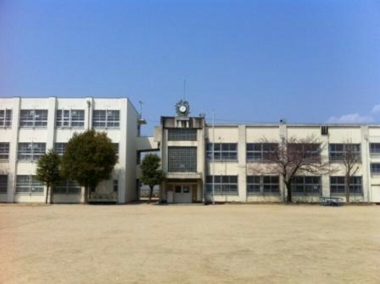 小学校 【小学校】富田林市立喜志小学校まで2200m