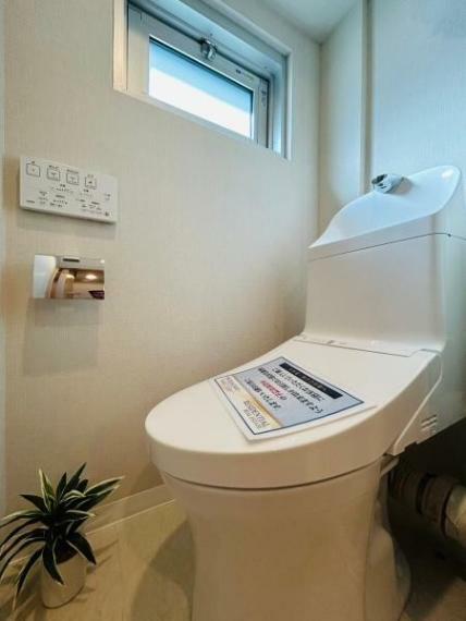 トイレ ウォシュレット仕様の一体型多機能トイレです！