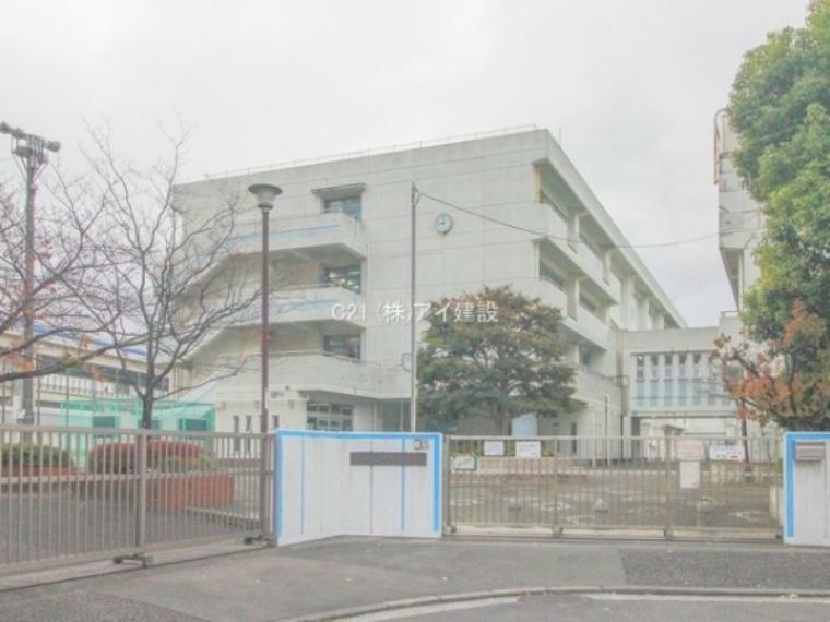 横浜市立根岸中学校 横浜市立根岸中学校（約1,000m）