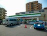 コンビニ ファミリーマート 浦安北栄四丁目店 675m