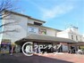 スーパー イズミヤ学園前店 徒歩25分。