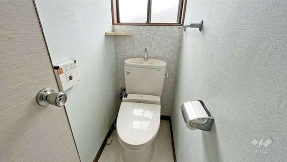 トイレ 2Fトイレ。1階にも2階にもトイレがあるので忙しい朝でも安心です。