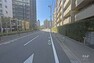 現況写真 敷地南東側の前面道路（北東側から）