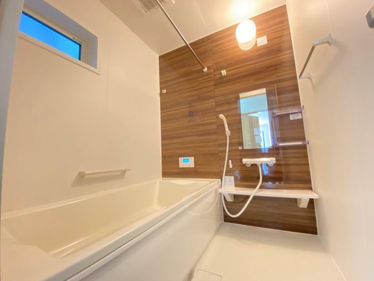 同仕様写真（内観） 施工例　浴室暖房換気乾燥機付！