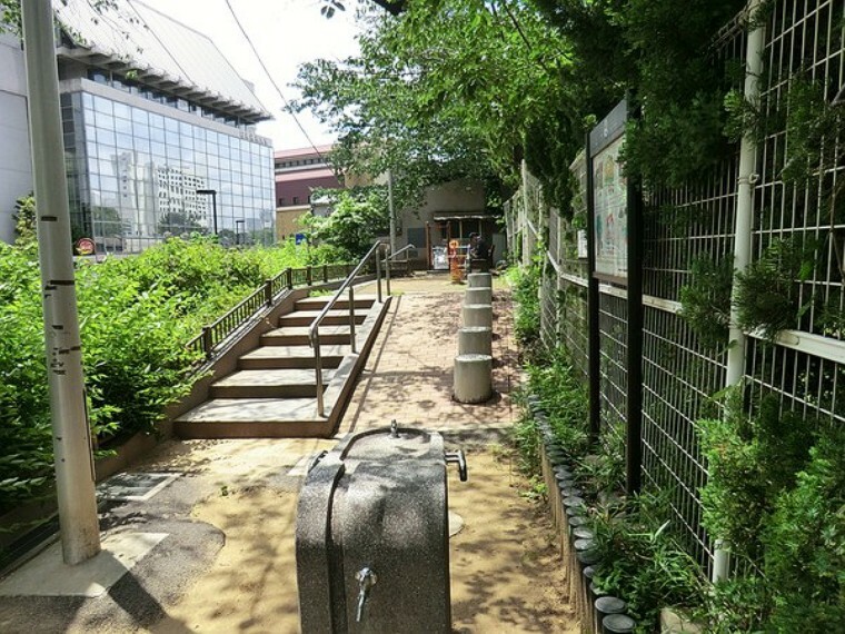 周辺環境 周辺環境:飯田橋児童遊園