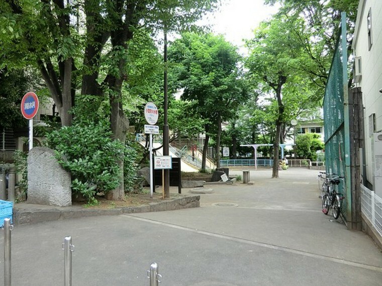 周辺環境 早稲田公園