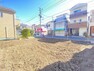 現況外観写真 この場所だからこそ叶えられる開放感、「陽光を取り入れた住宅」です。是非現地でご体感下さいませ。