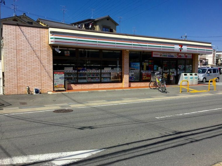 コンビニ 【コンビニエンスストア】セブンイレブン 京都久我森の宮町店まで1167m