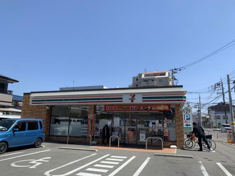 コンビニ セブン-イレブン 福岡石丸店
