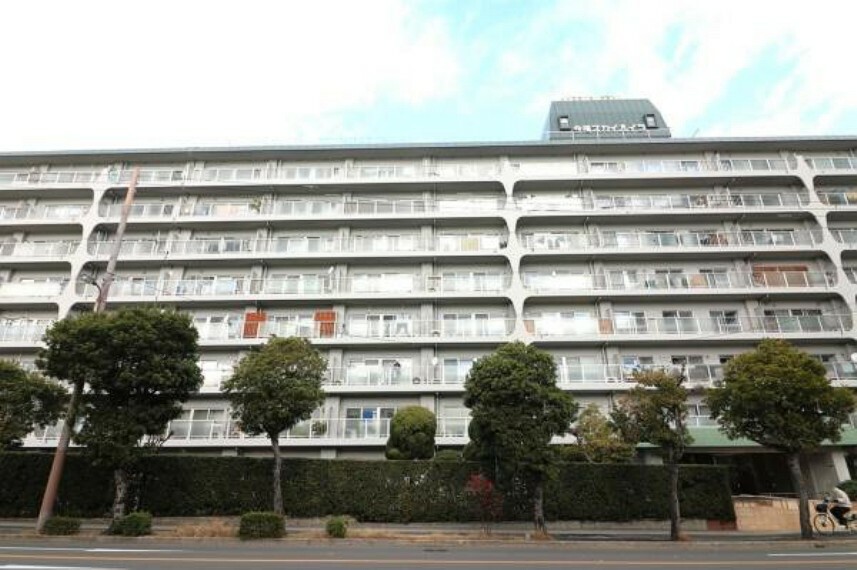 大阪メトロ長堀鶴見緑地線「今福鶴見」駅徒歩6分に立地のマンションです！