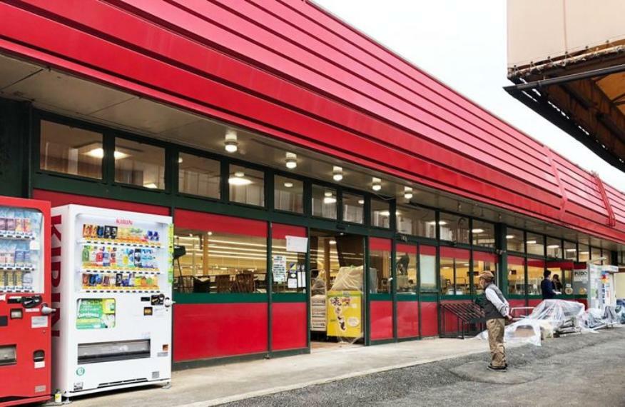 スーパー スーパーチェーンカワグチこてはしSC中央店 徒歩4分。