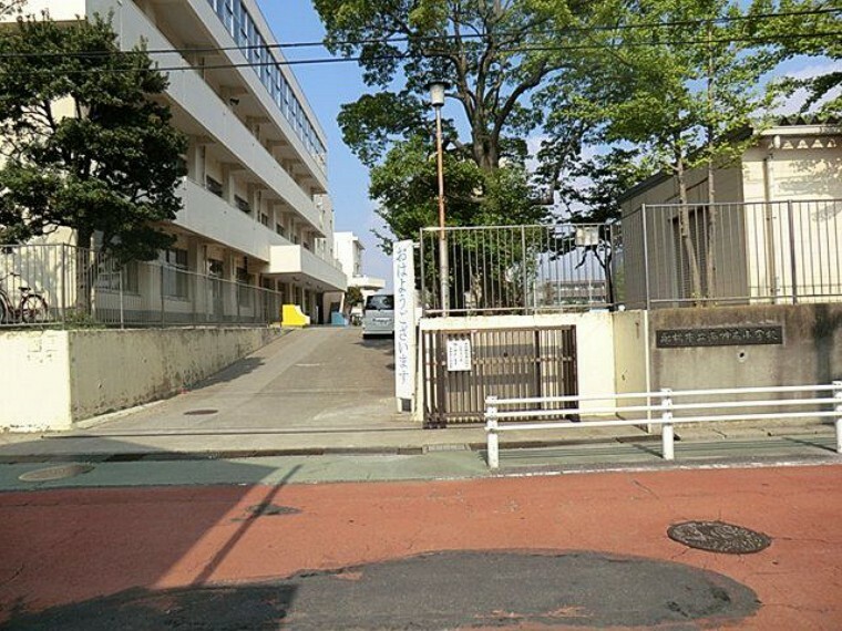 小学校 船橋市立海神南小学校 徒歩4分。