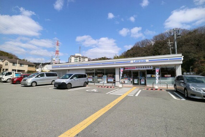 コンビニ ローソン 宝塚中筋山手五丁目店