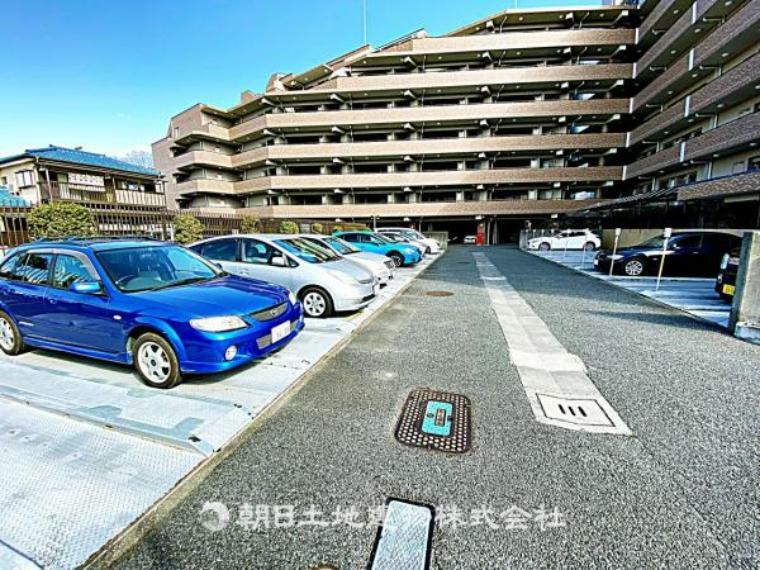駐車場 広々とした駐車場です。