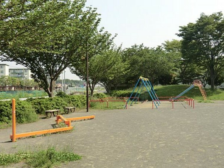 公園 上飯田クローバー公園