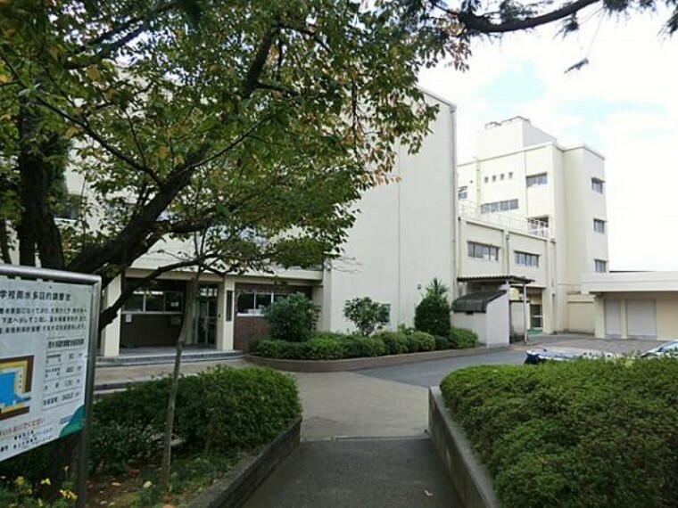 小学校 横浜市立六つ川小学校