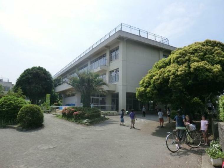 小学校 【小学校】中津第二小学校まで732m