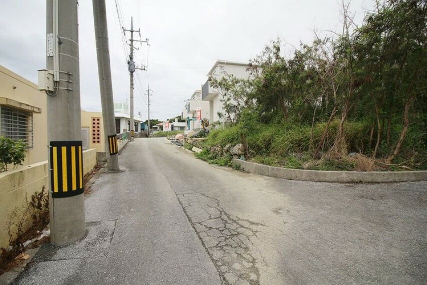 現況写真 前面道路含む現地写真