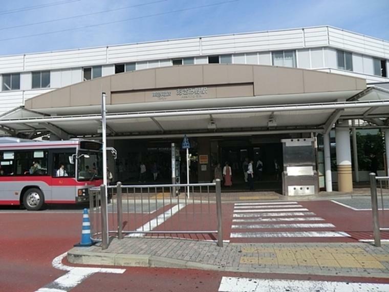東急田園都市線あざみ野駅 東急田園都市線の中間地点、横浜市営地下鉄ブルーラインの発着点、都心や横浜へもアクセス良好