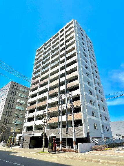 最上階　角（南・東・北）住戸　2015年2月完成物件　札幌駅徒歩圏の「ライオンズマンション」