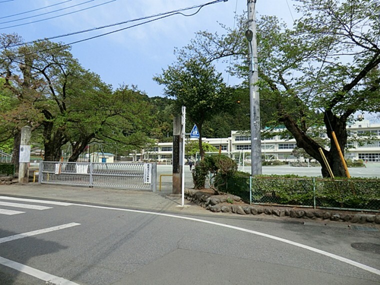 小学校 あきる野市立五日市小学校