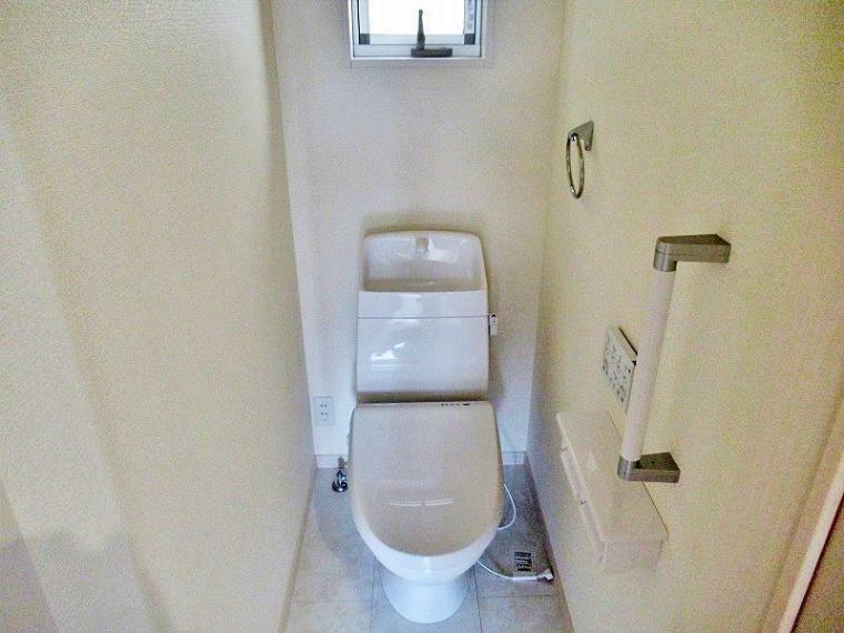 トイレ トイレ 年中快適に使える温水洗浄機能便座