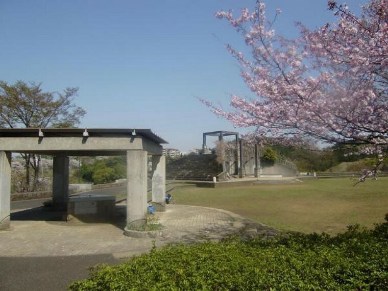 公園 秋葉台公園まで約280m