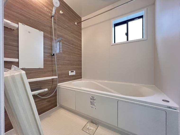 オートバスシステム・浴室暖房換気乾燥機を搭載した1坪タイプの浴室（2号棟）
