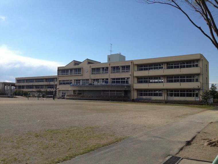 小学校 【小学校】東松山市立新宿小学校まで943m