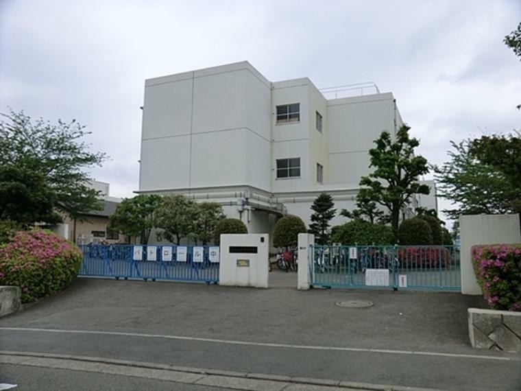 小学校 川崎市立片平小学校