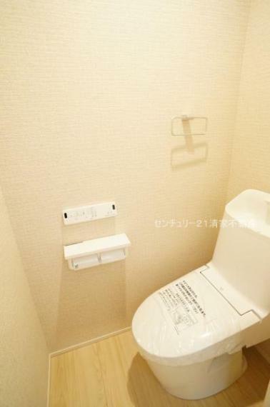 トイレ G棟:温水洗浄便座付きトイレ！（2024年03月撮影）