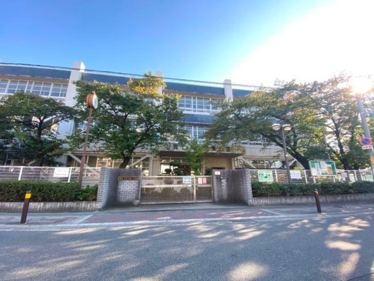 中学校 寝屋川市立第一中学校