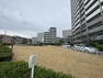 外観・現況 マンション敷地内広場です！