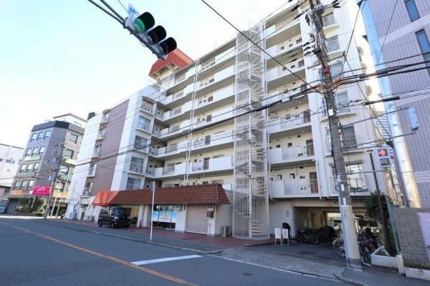 外観・現況 大阪メトロ御堂筋線「中津」駅徒歩5分に立地のマンションです！