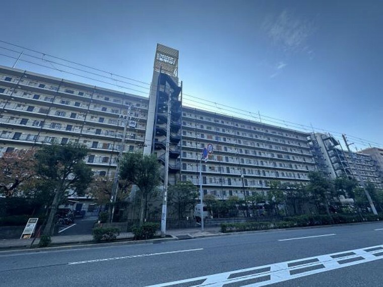 外観・現況 JR大阪環状線「大正」駅徒歩10分に立地のマンションです。