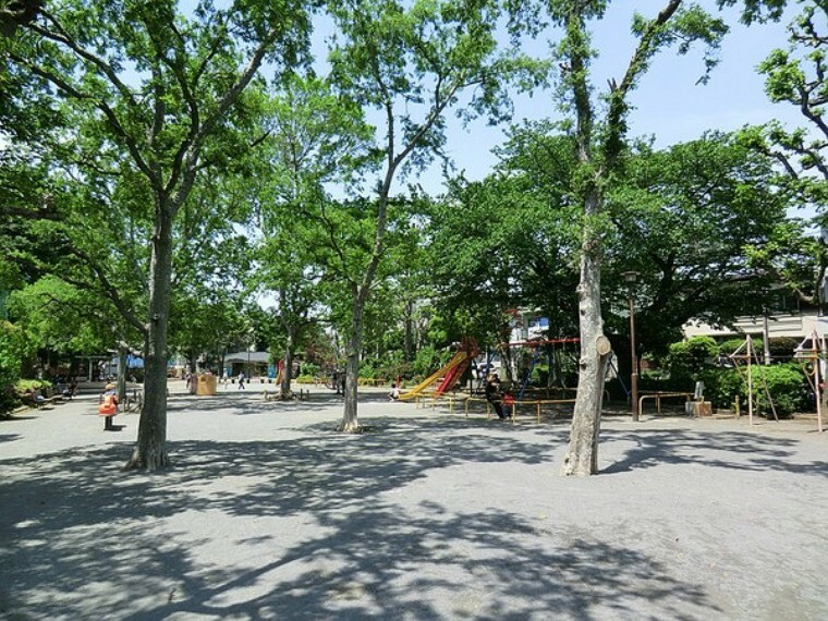 周辺環境:赤松公園