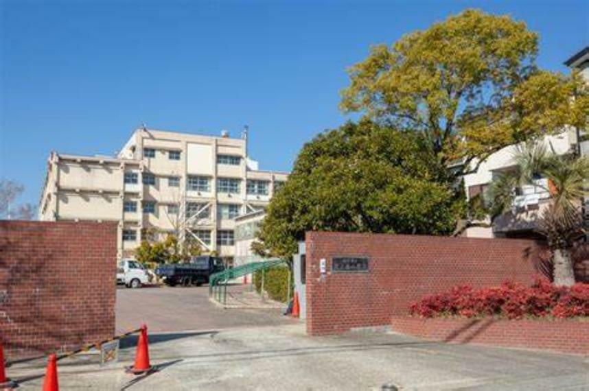 小学校 【小学校】西宮市立段上西小学校まで874m