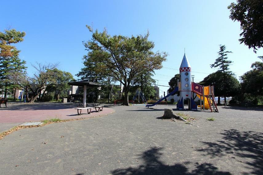 公園 桜台第二公園（●青葉区は公園の数が多く、子育てファミリーにもおすすめのエリアです。どの公園も定期的に植栽や遊具の管理が行き届き安心して遊べます。お子さまの日常を潤す大切な場所ですね●）