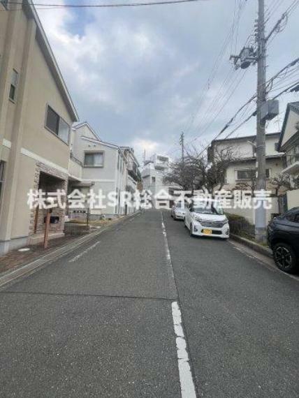 前面道路が広めです