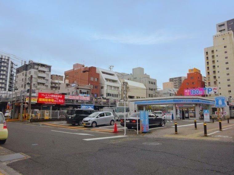 コンビニ ローソン照国神社前店【ローソン照国神社前店】鹿児島市照国町にあるコンビニです。設備・サービス　ATM、お酒、タバコ、FAX、コピー、写真プリント、MACHI cafe、Wi-Fi、まち