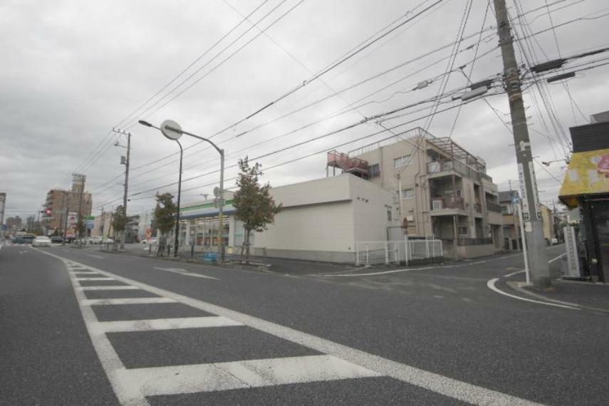 コンビニ 【コンビニエンスストア】ファミリーマート保谷町五丁目店まで457m