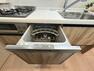 キッチン ビルトイン食洗機は作業スペースが広く使え、節約効果もあり、手洗いよりずっと清潔です。