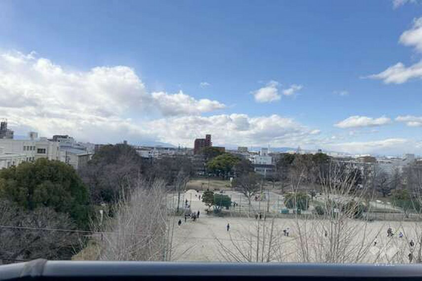 眺望 バルコニーからの眺め（西方向）［2024年3月2日撮影］
