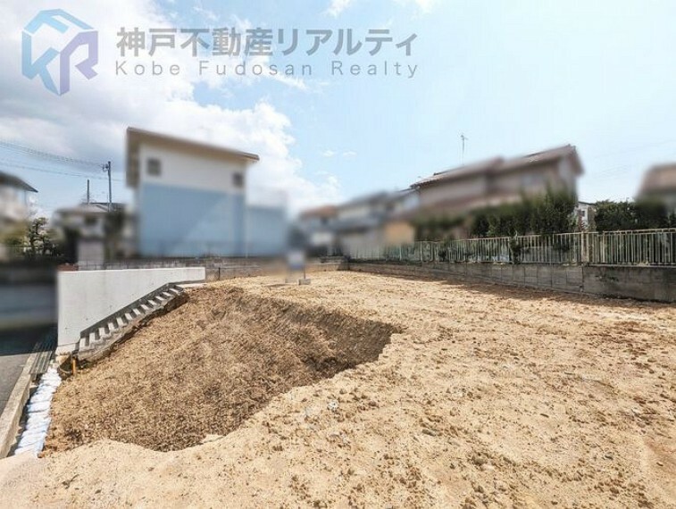 現況写真 現況更地 すぐに建築プランに取り掛かれますよ